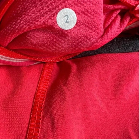 Lululemon Speed Short *4-way Stretch 2.5" Electric Coral / Quiet Stripe Butter - Picture 3 of 3